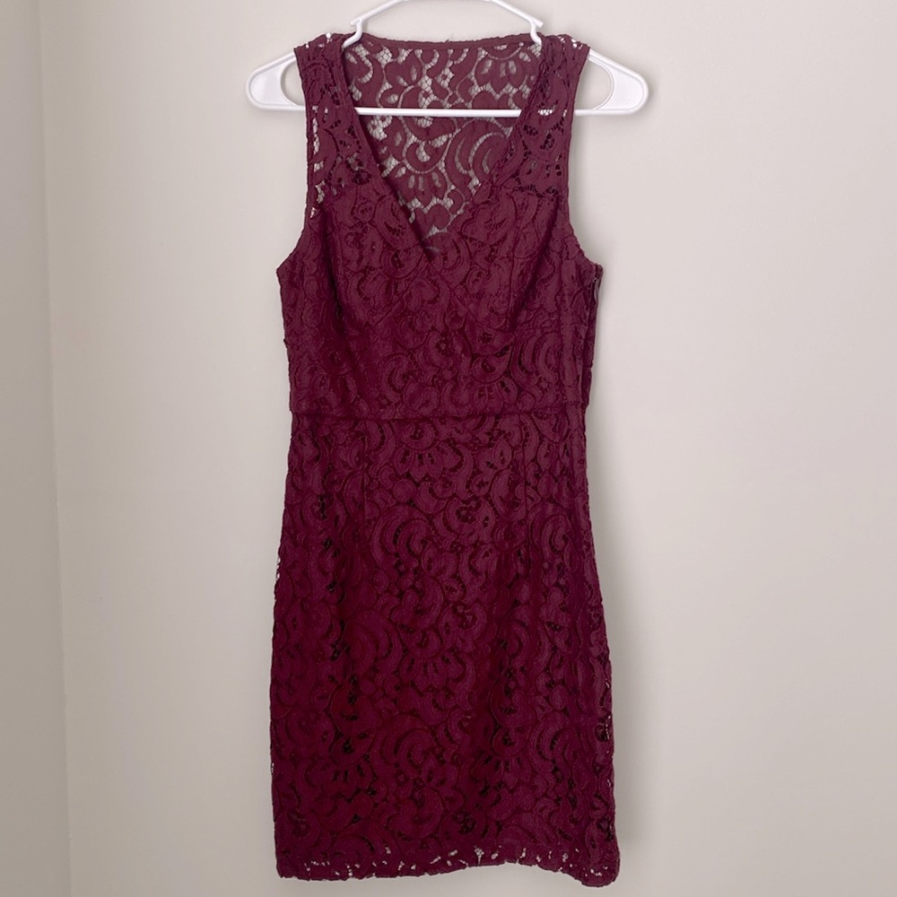 Lace Burgundy Short Dress